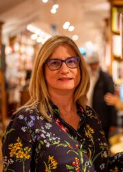 Darnton - author pic